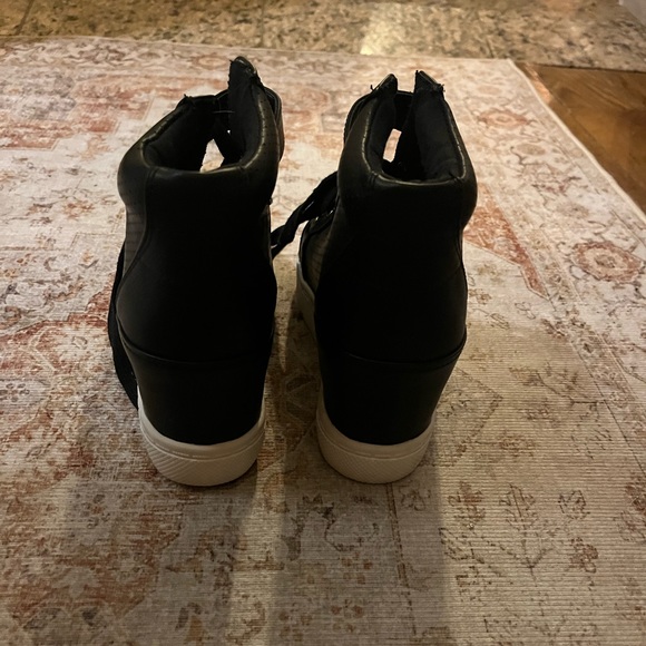 Athlefit Black Wedge high top sneakers, barely worn, size 5.5 - Picture 2 of 7